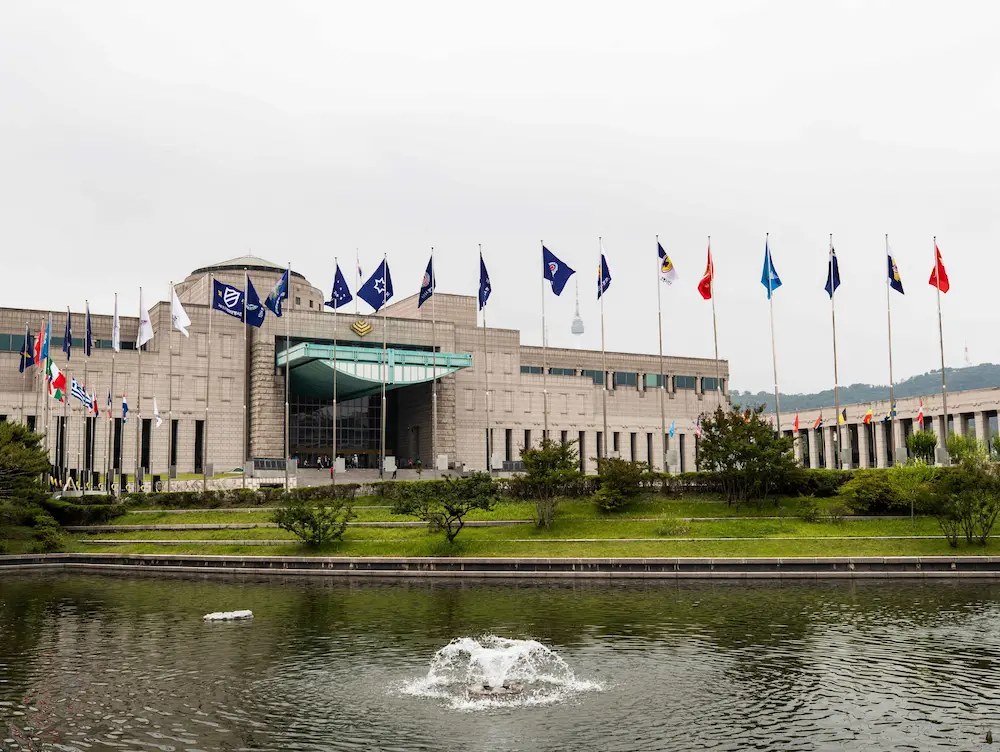 <span style="color: #e63e62">[4Seasons]</span> The War Memorial of Korea